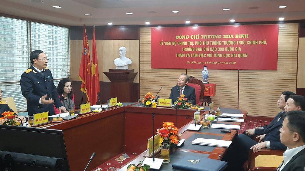 Hải quan đã thu hồi 9 ô tô có bản đồ đường lưỡi bò - Ảnh 1. Hải quan đã thu hồi 9 ô tô có bản đồ đường lưỡi bò - Ảnh 1.