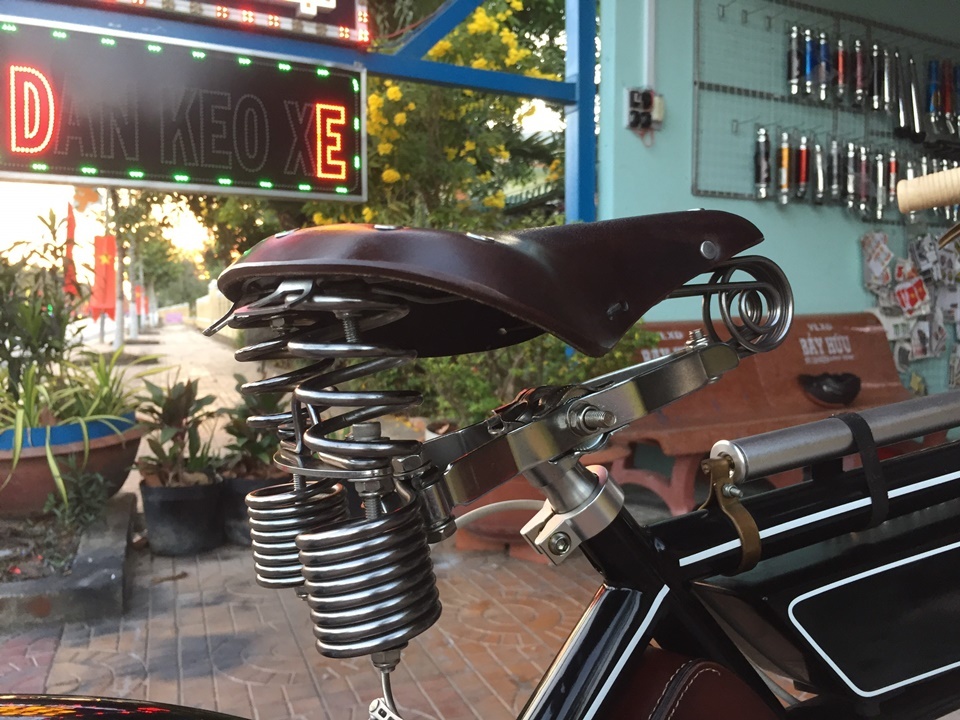 45 million for Craftsman 1924 vintage bike, a choice of Dong Thap people - Photo 4. 45 million for Craftsman 1924 vintage bike, a choice of Dong Thap people - Photo 4.