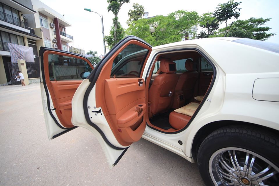 Xe sang cũ có giá ngang Toyota Vios, người bán tự tin tuyên bố: Chỉ có 2 chiếc tại Việt Nam - Ảnh 2.