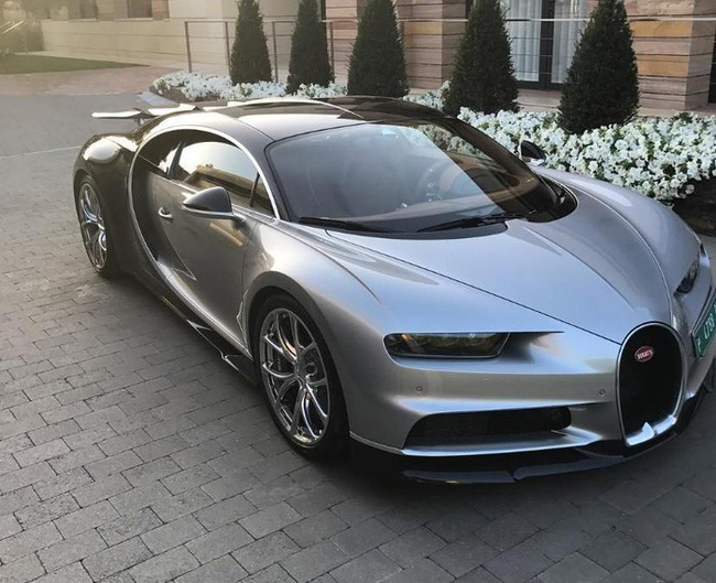 Bộ sưu tập si&ecirc;u xe của Ronaldo: Rolls-Royce Ghost dẫn đầu với gi&aacute; 86 tỷ - Ảnh 10.