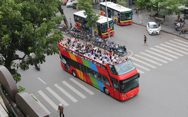 Xe bus 2 tầng Hà Nội hoạt động trở lại từ sáng 17/10 - Ảnh 1.