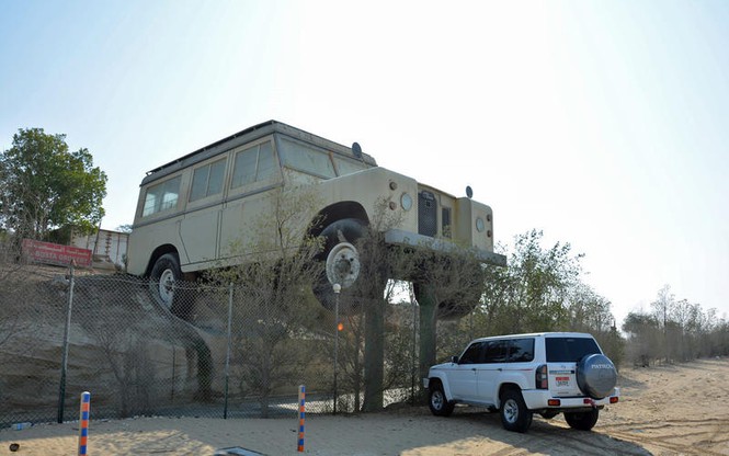 Bộ sưu tập ô tô độc nhất vô nhị của đại gia Ả-Rập - Ảnh 1.