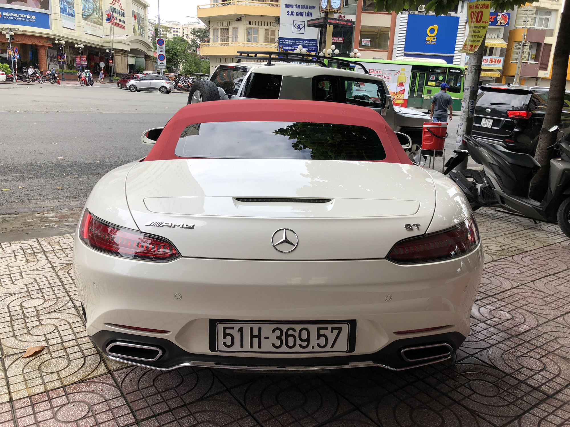 Về tay chủ mới, Mercedes-AMG GT Roadster độc nhất Việt Nam chính thức sở hữu biển số Sài Gòn - Ảnh 6.