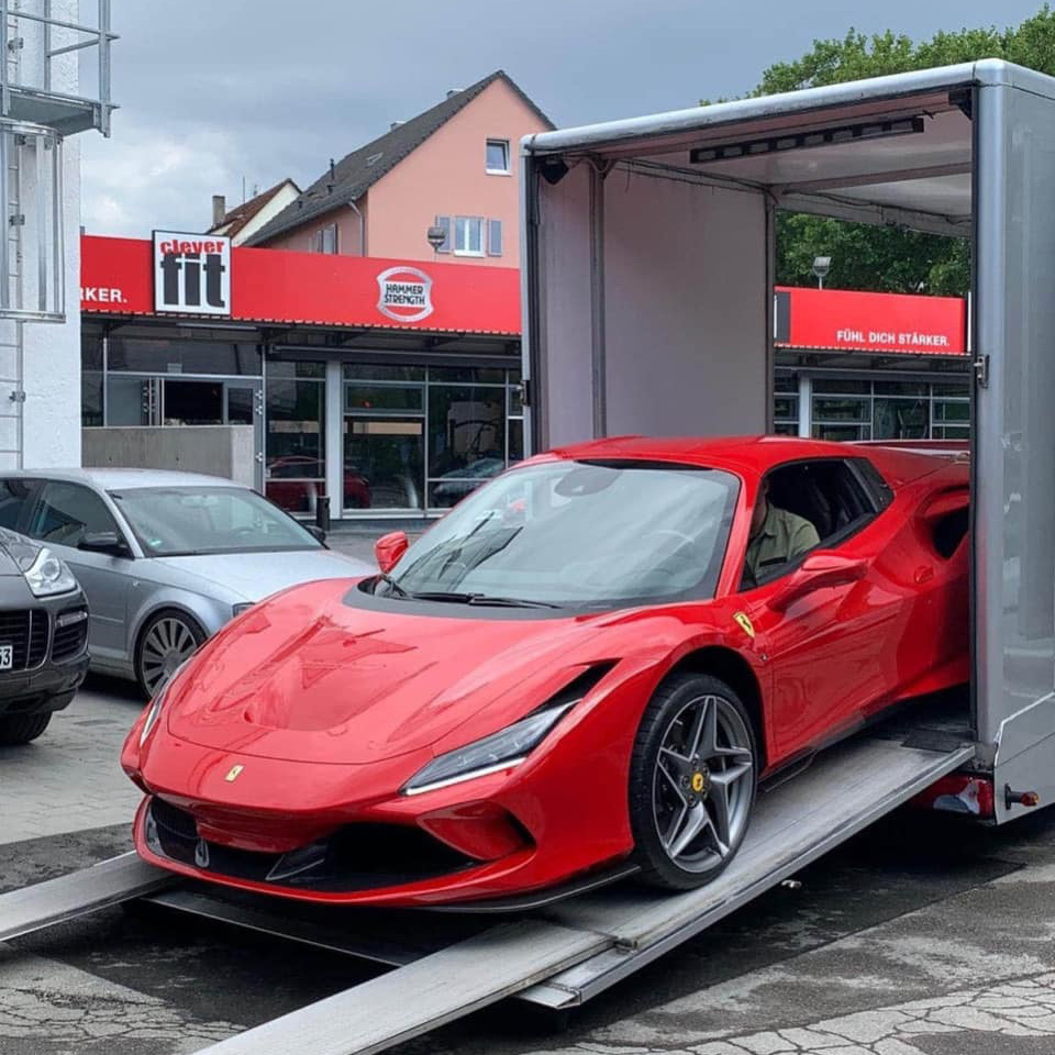 Ferrari F8 Spider thứ 2 về Việt Nam, ngoại hình dễ gây nhầm lẫn với F8 Tributo của Nguyễn Quốc Cường - Ảnh 2.