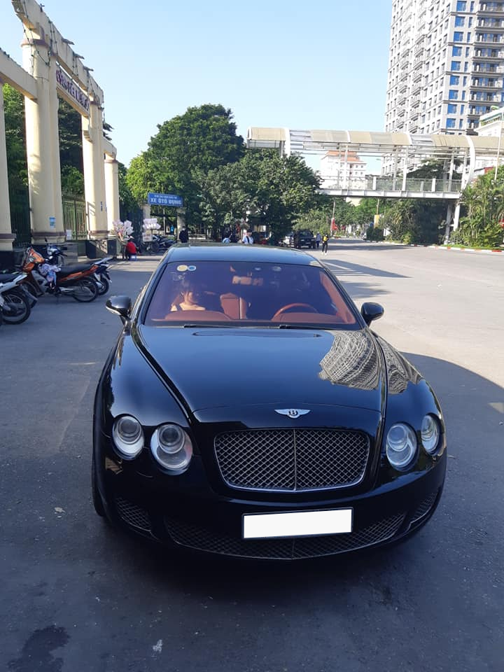 Mạnh hơn Mercedes-Maybach S 560, Bentley Continental Flying Spur cũ bán đắt hơn VinFast Lux A2.0 chỉ 200 triệu - Ảnh 5.