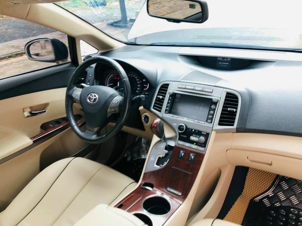 Qua thời đỉnh cao, Toyota Venza hạ giá rẻ ngang Kia Seltos thế hệ mới - Ảnh 3.