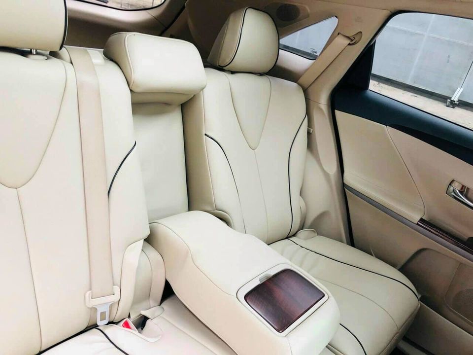 Qua thời đỉnh cao, Toyota Venza hạ giá rẻ ngang Kia Seltos thế hệ mới - Ảnh 4.