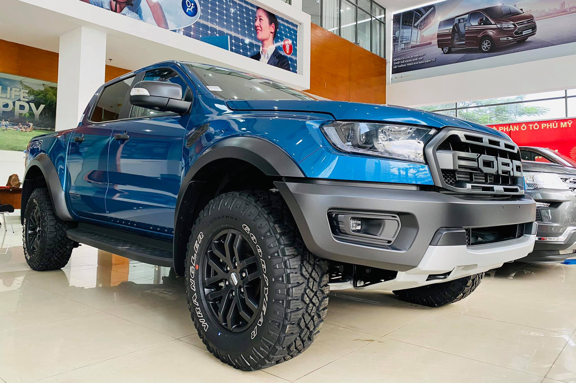Lộ diện 5 phiên bản Ford Ranger lắp ráp tại Việt Nam: Linh kiện như xe nhập Thái Lan, giá giảm mạnh hơn, càng làm khó Toyota Hilux - Ảnh 4.