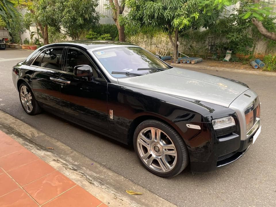 Herts Rollers  Black Rolls Royce Phantom Hire