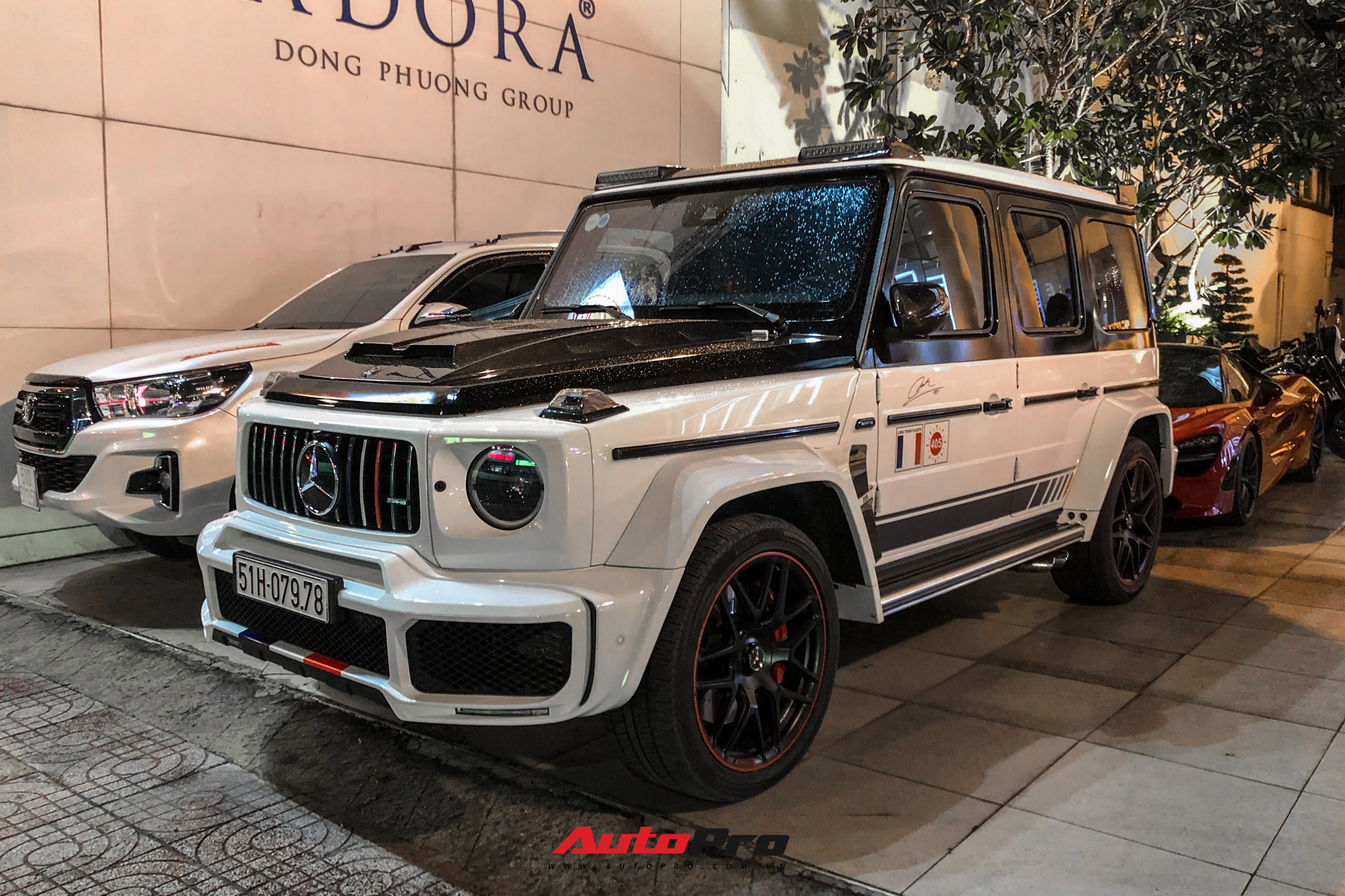 Minh nhựa lột xác con cưng Mercedes-AMG G63 Edition 1 với bộ bodykit Brabus hầm hố - Ảnh 1.