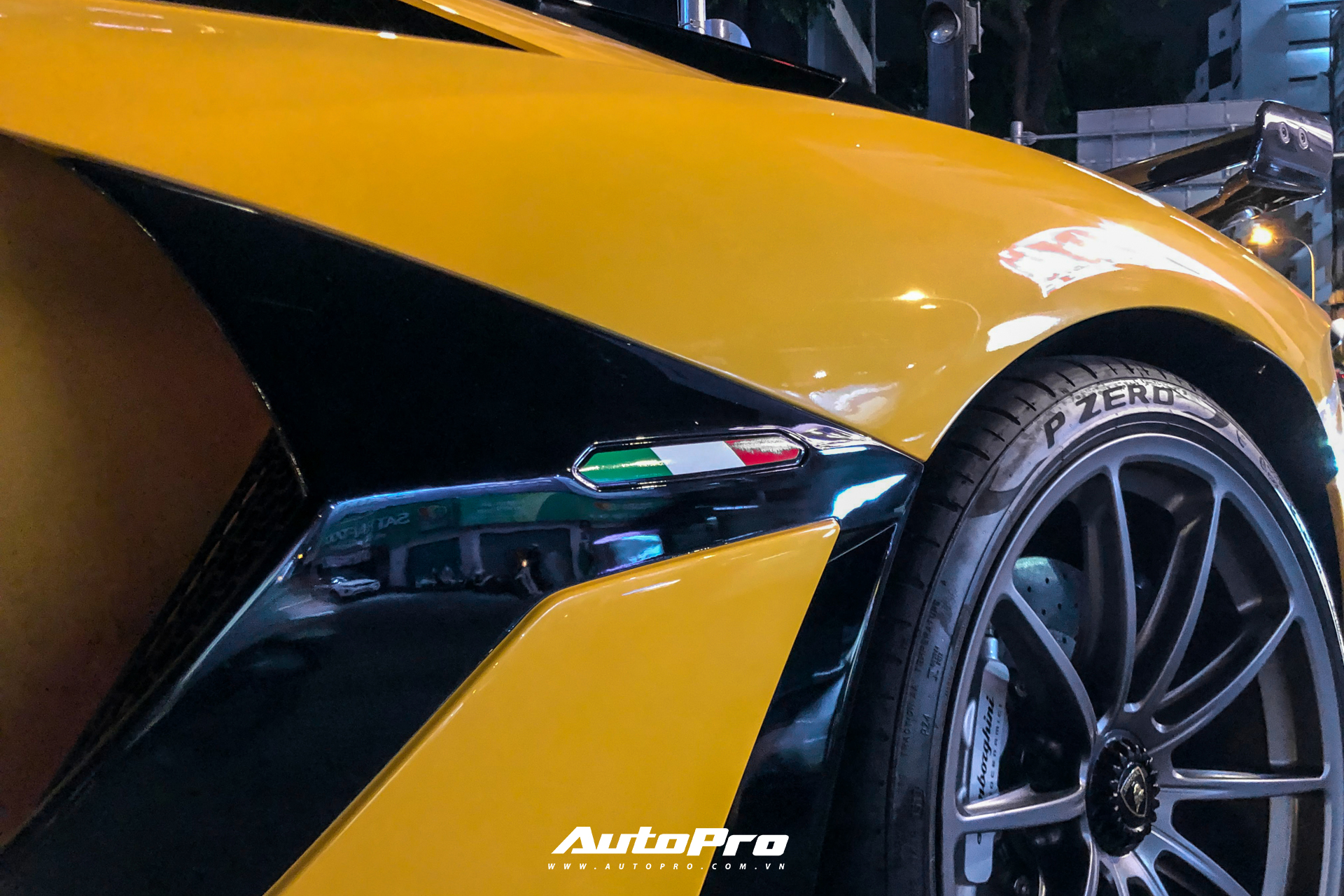 Cận cảnh Lamborghini Aventador SVJ thứ 2 tại Việt Nam: Nhiều chi tiết là điểm nhấn tạo nên sự khác biệt - Ảnh 7.
