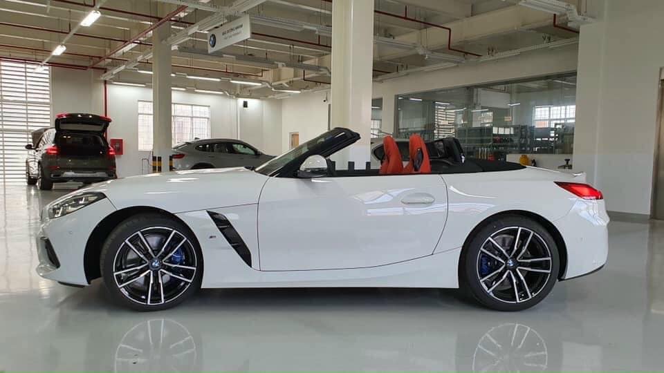 Lộ BMW Z4 2020 đầu tiên do THACO nhập tại đại lý: Xe chơi mui trần giá hơn 3,3 tỷ đồng, cạnh tranh xe nhập tư vừa về - Ảnh 1.