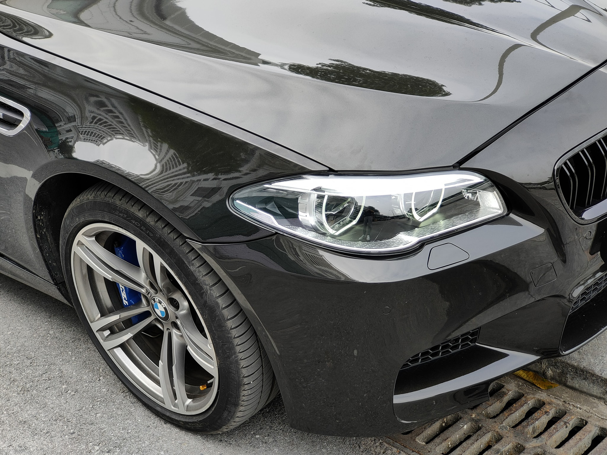 BMW 520i giảm gần 400 triệu đồng rẻ hơn MercedesBenz E180 51 triệu đồng