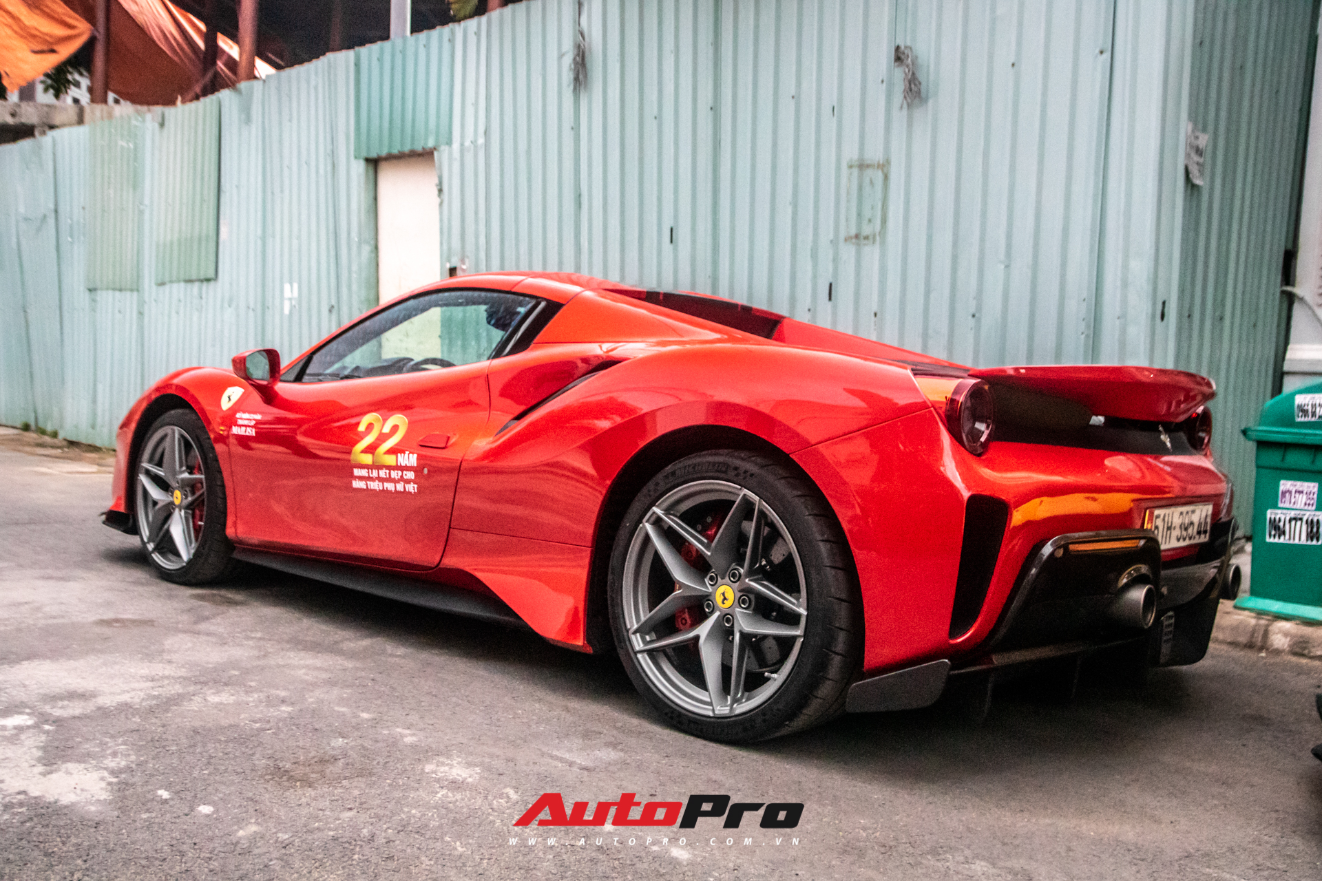 Khám phá Ferrari 488 Pista Spider của đại gia Hoàng Kim Khánh: Nhiều chi tiết như xe đua - Ảnh 7.