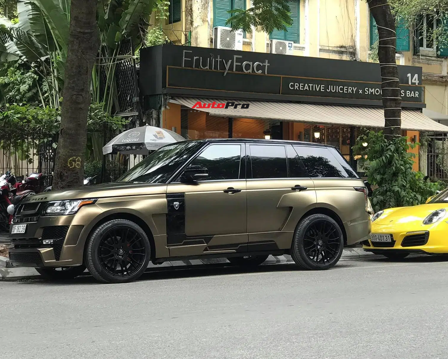 Range Rover độ Hamann cực hiếm của đại gia Hà Thành có màu sơn chẳng giống ai - Ảnh 2.