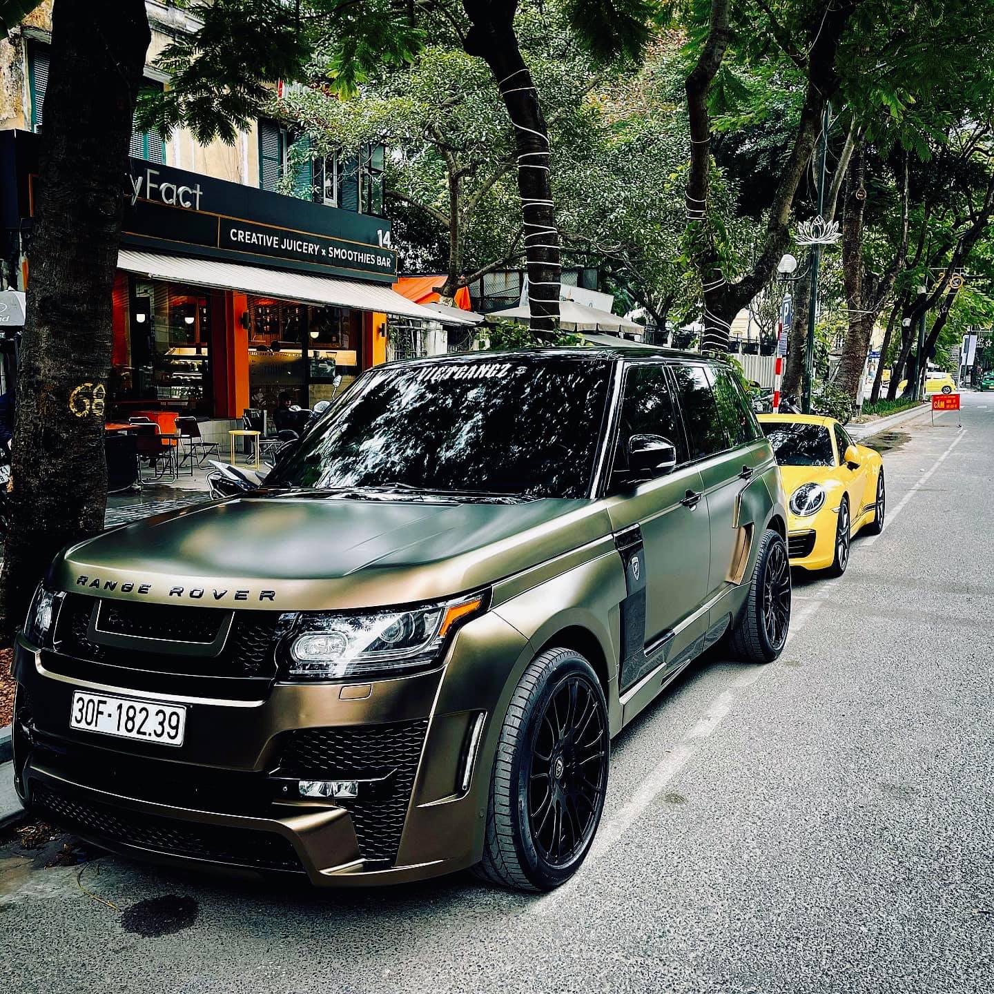 Range Rover độ Hamann cực hiếm của đại gia Hà Thành có màu sơn chẳng giống ai - Ảnh 1.