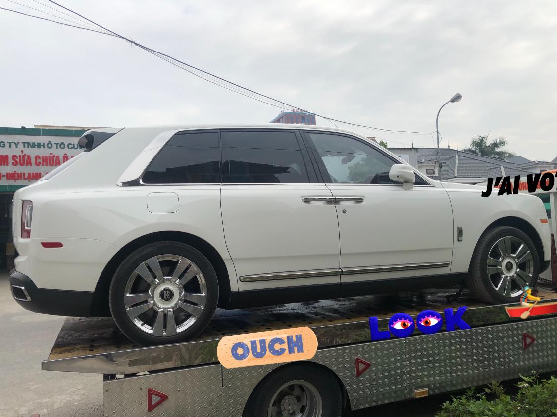 Đại gia Hải Phòng chia tay Rolls-Royce Cullinan màu trắng hàng hiếm - Ảnh 1.