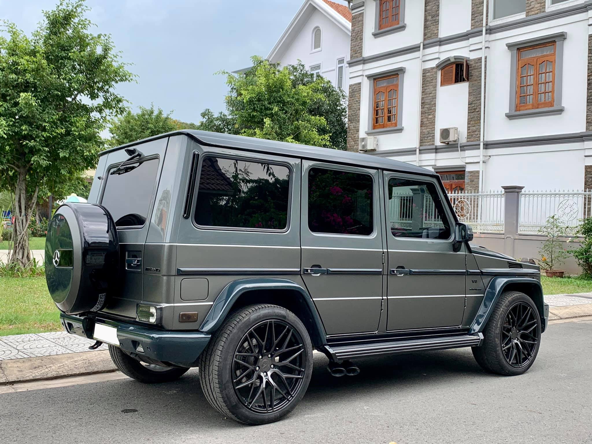 Kỳ công nâng cấp từ trong ra ngoài, hàng khủng Mercedes-Benz G 55 AMG cũ bán lại chỉ 3,7 tỷ đồng - Ảnh 4.