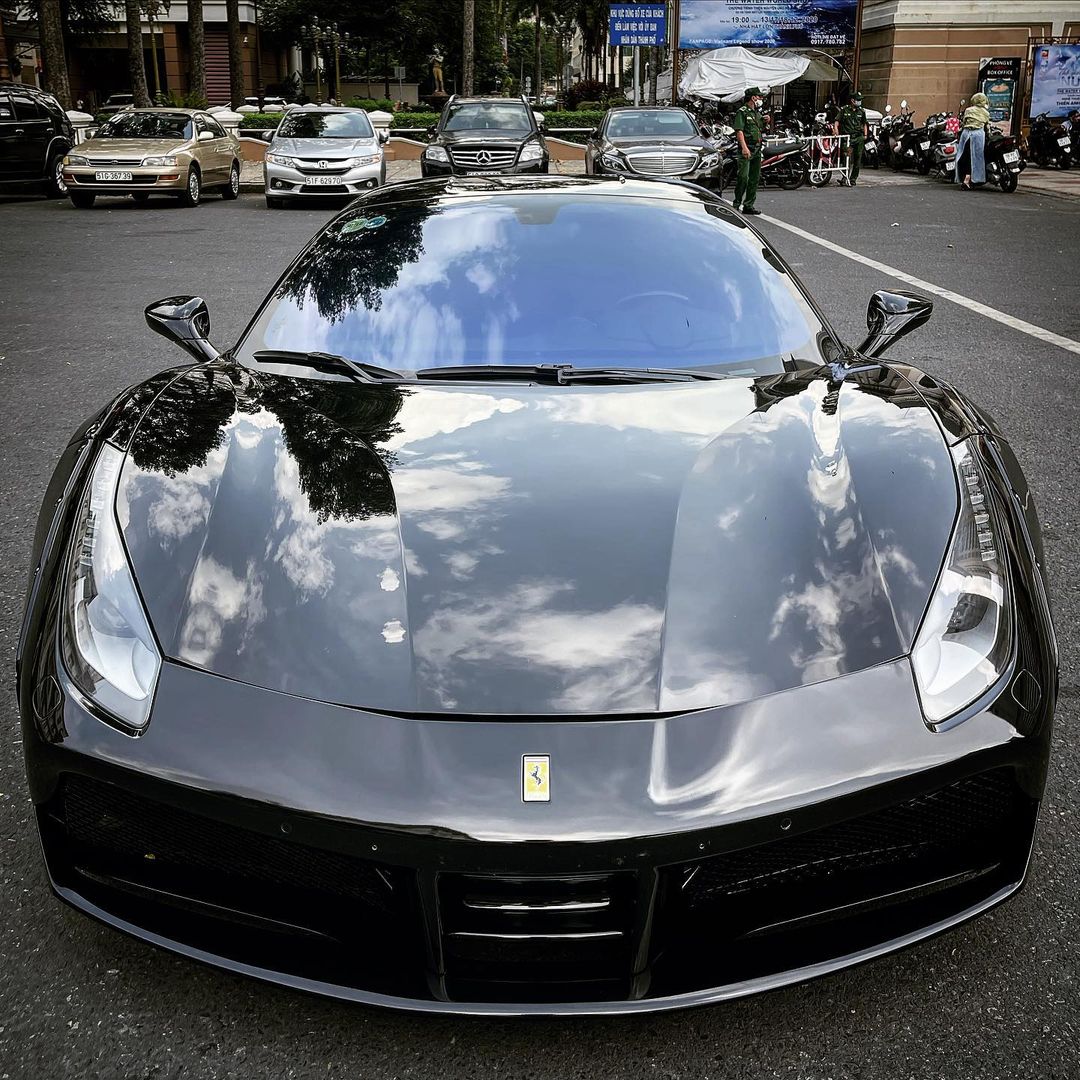 Doanh nhân kinh doanh online tậu Ferrari 488 GTB độ Liberty Walk độc nhất Việt Nam - Ảnh 1.