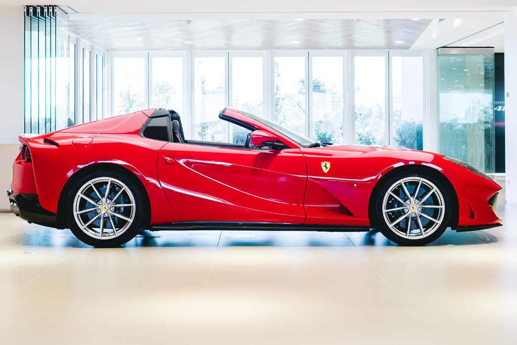 Đại lý tư nhân chào hàng Ferrari 812 GTS tới đại gia Việt: 46 tỷ đồng cho siêu phẩm chơi Tết Nguyên Đán - Ảnh 1.