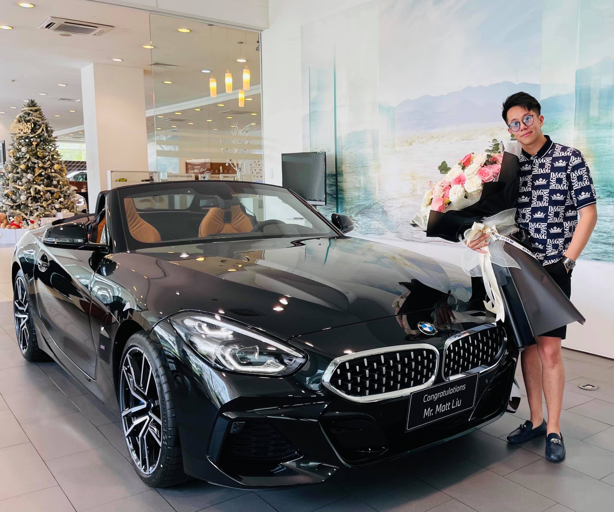 CEO Matt Liu sắm BMW Z4 giá hơn 3 tỷ đồng, không quên thả thính hoa hậu Hương Giang - Ảnh 1.