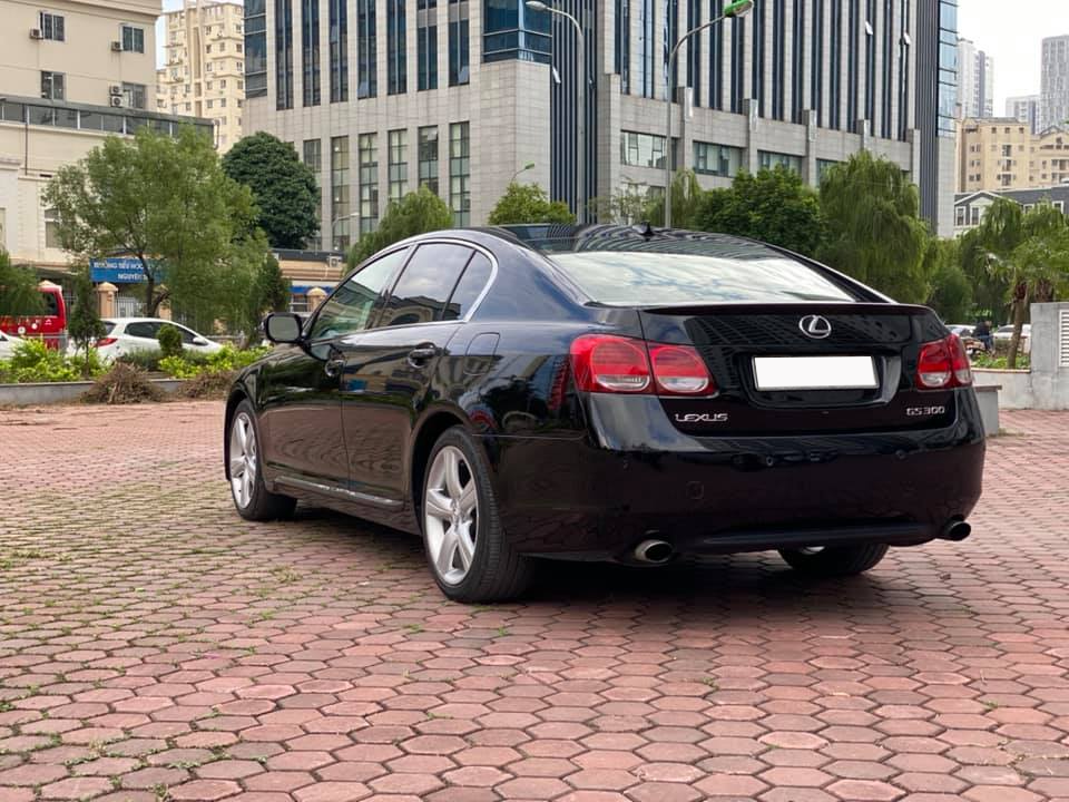 Tự hào zin từng con ốc, chủ xe vẫn bán Lexus GS 300 ngang giá lăn bánh Toyota Vios 2020 - Ảnh 3.