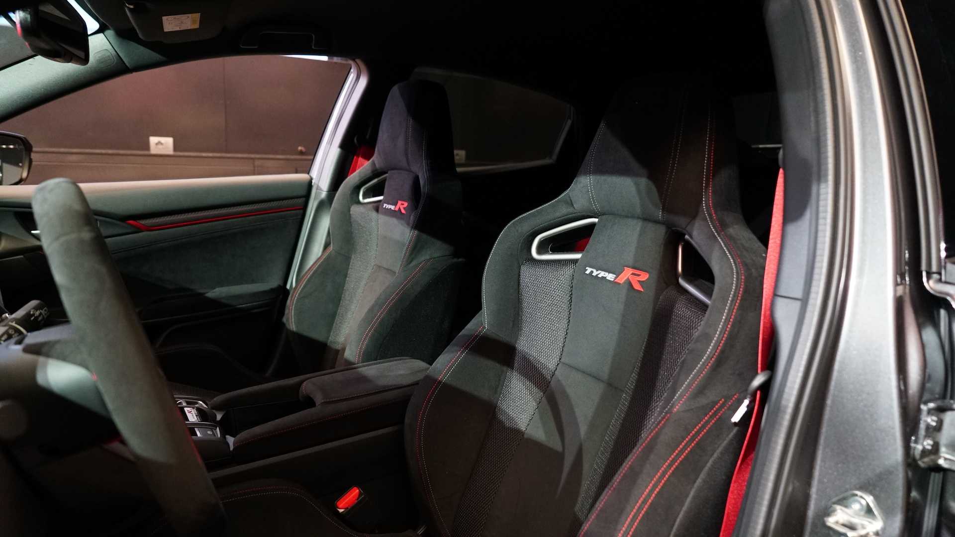 2020 Honda Civic Type R - Interior | Caricos