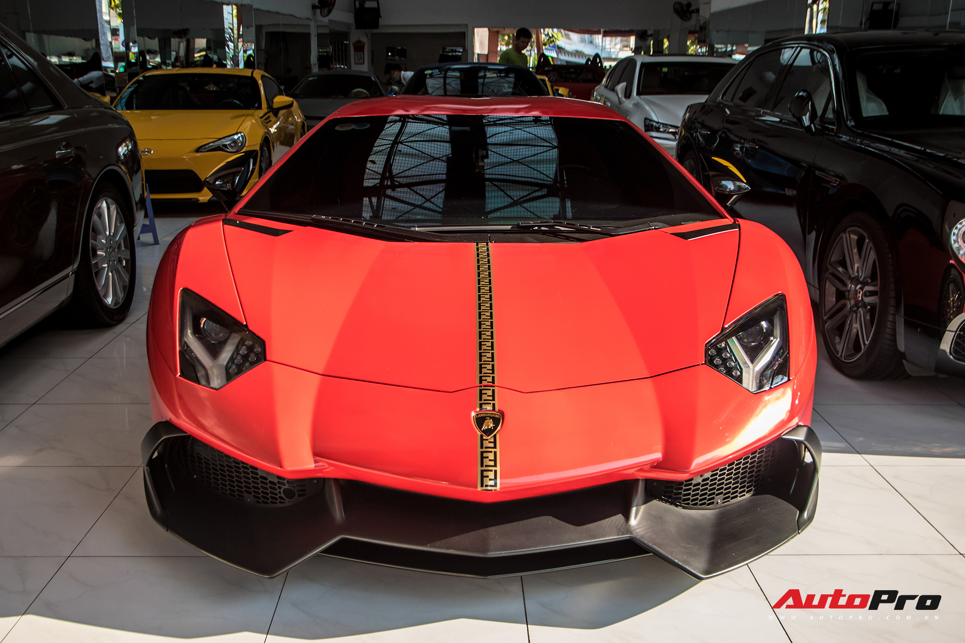 Thực hư chuyện Lamborghini Aventador độ bản 50 năm của đại gia Bạc Liêu bán lại cho showroom siêu xe lừng danh Sài Gòn - Ảnh 3.
