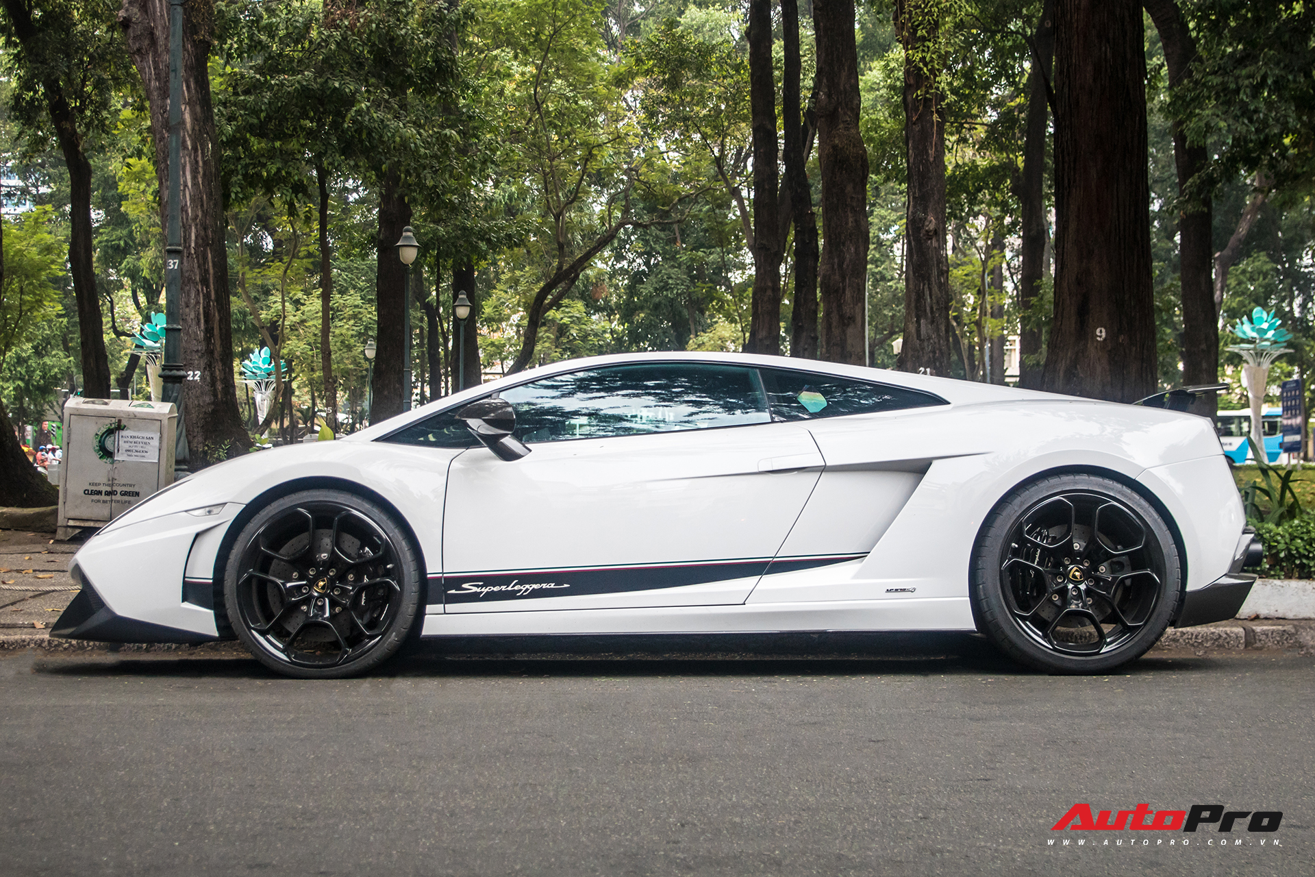 Lamborghini Gallardo SE độ khủng với lai lịch thú vị tái xuất trên đường phố Sài Gòn, chủ nhân sở hữu nhiều siêu phẩm hàng độc - Ảnh 4.