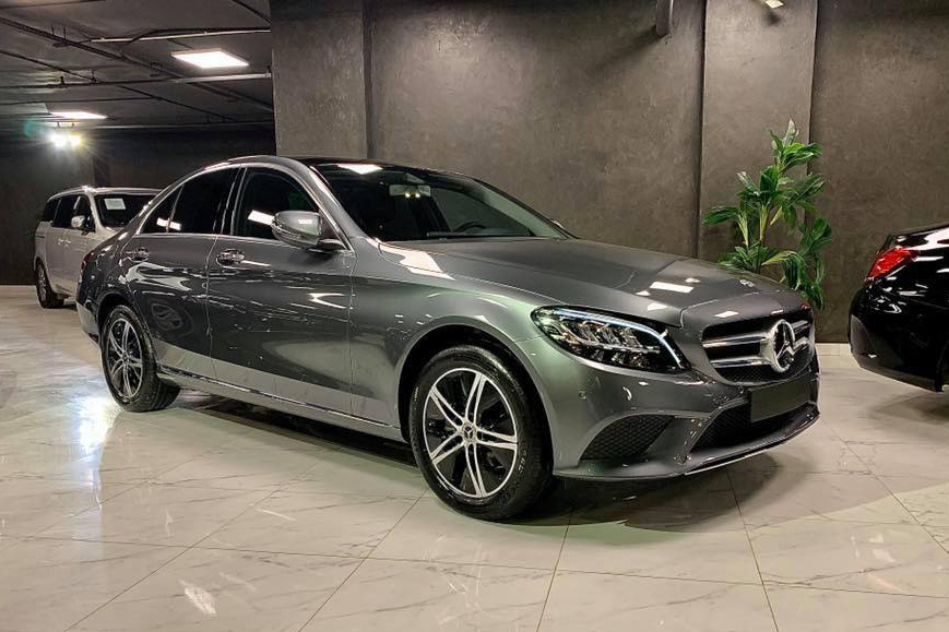 Lộ diện Mercedes-Benz C 180 ‘giá rẻ’ sắp bán tại Việt Nam - Xe sang Đức cạnh tranh Toyota Camry, Honda Accord - Ảnh 2.