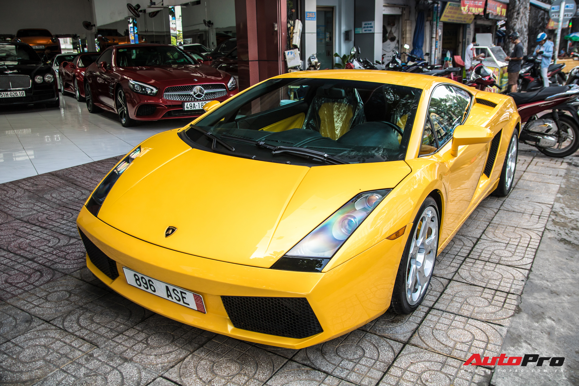 Lamborghini Gallardo từng gắn liền với tên tuổi Cường Đô-la bất ngờ xuất hiện trên phố Sài Gòn - Ảnh 6.