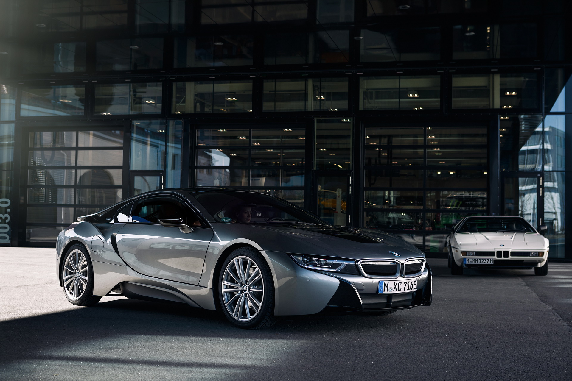 BMW i8: Xe thể thao chạy điện thành công nhất toàn cầu chính thức nói lời chia tay - Ảnh 3. BMW i8: Xe thể thao chạy điện thành công nhất toàn cầu chính thức nói lời chia tay - Ảnh 3.
