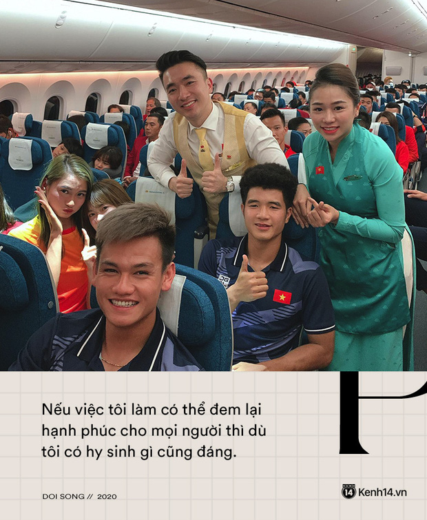 Tiep vien truong Vietnam Airlines tren nhung chuyen bay cuoi cung vao tam dich Toi khong dam noi voi bo me chac la luc nao ha canh se nhan