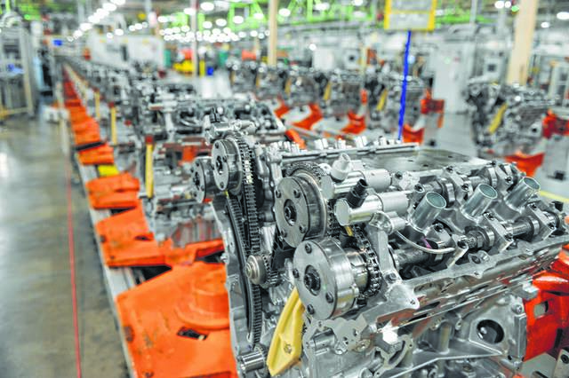 Sản xuất xe tại Bắc Mỹ, Châu Âu, châu Á gần như đóng băng vì COVID-19, Trung Quốc hồi sinh - Ảnh 2. Sản xuất xe tại Bắc Mỹ, Châu Âu, châu Á gần như đóng băng vì COVID-19, Trung Quốc hồi sinh - Ảnh 2.