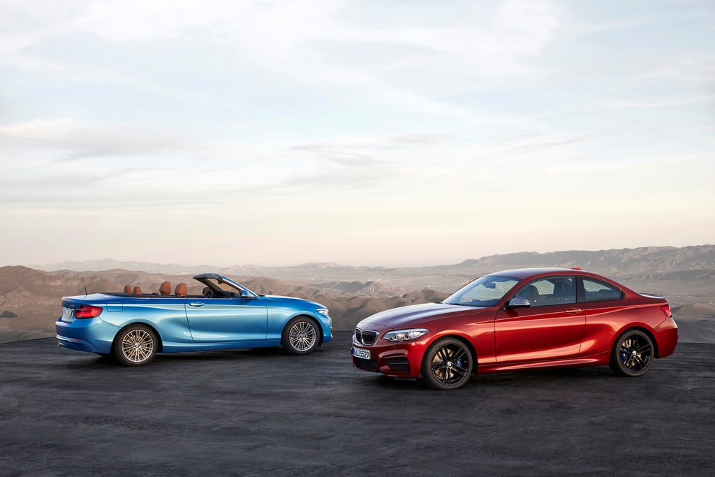 Vượt mặt MercedesBenz BMW trở thành thương hiệu xe sang bán chạy nhất thế  giới