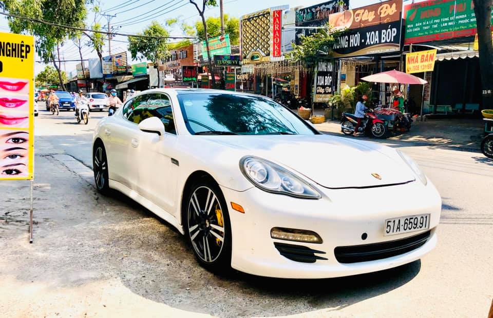 Cần đổi xe gấp, đại gia Việt bán Porsche Panamera rẻ ngang Toyota Camry 2019 - Ảnh 5.