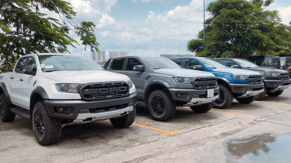 Ford Ranger Raptor 2020 cập bến đại lý: Thêm công nghệ mới, giá tăng lên hơn 1,2 tỷ nhưng mức ưu đãi hàng chục triệu đồng còn gây chú ý hơn - Ảnh 1.