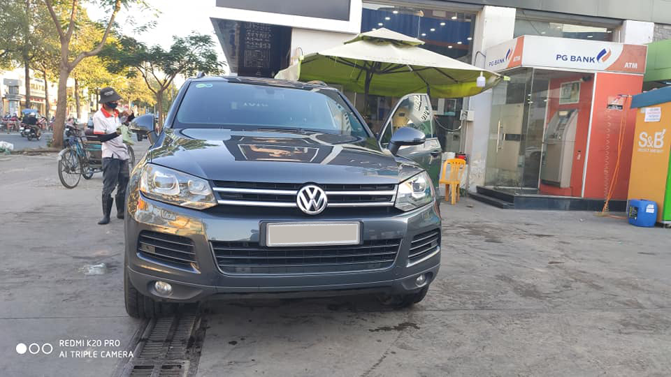 Khoe SUV chung khung gầm Porsche, lành như Toyota, đại gia bán xe lỗ 2 tỷ vẫn nhận gạch đá vì giá quá đắt - Ảnh 1.