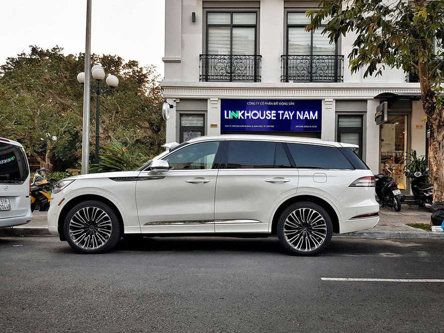 Lincoln Aviator độc nhất Việt Nam về tay dân chơi Cần Thơ - Ảnh 3.