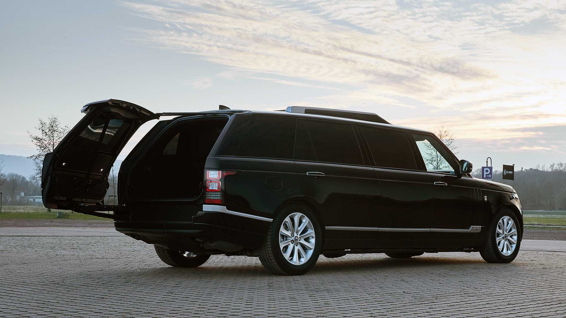 Choáng trước độ sang xịn của Range Rover độ kéo dài thành limousine chống đạn - Xe cho nguyên thủ giá 19 tỷ đồng  - Ảnh 1.