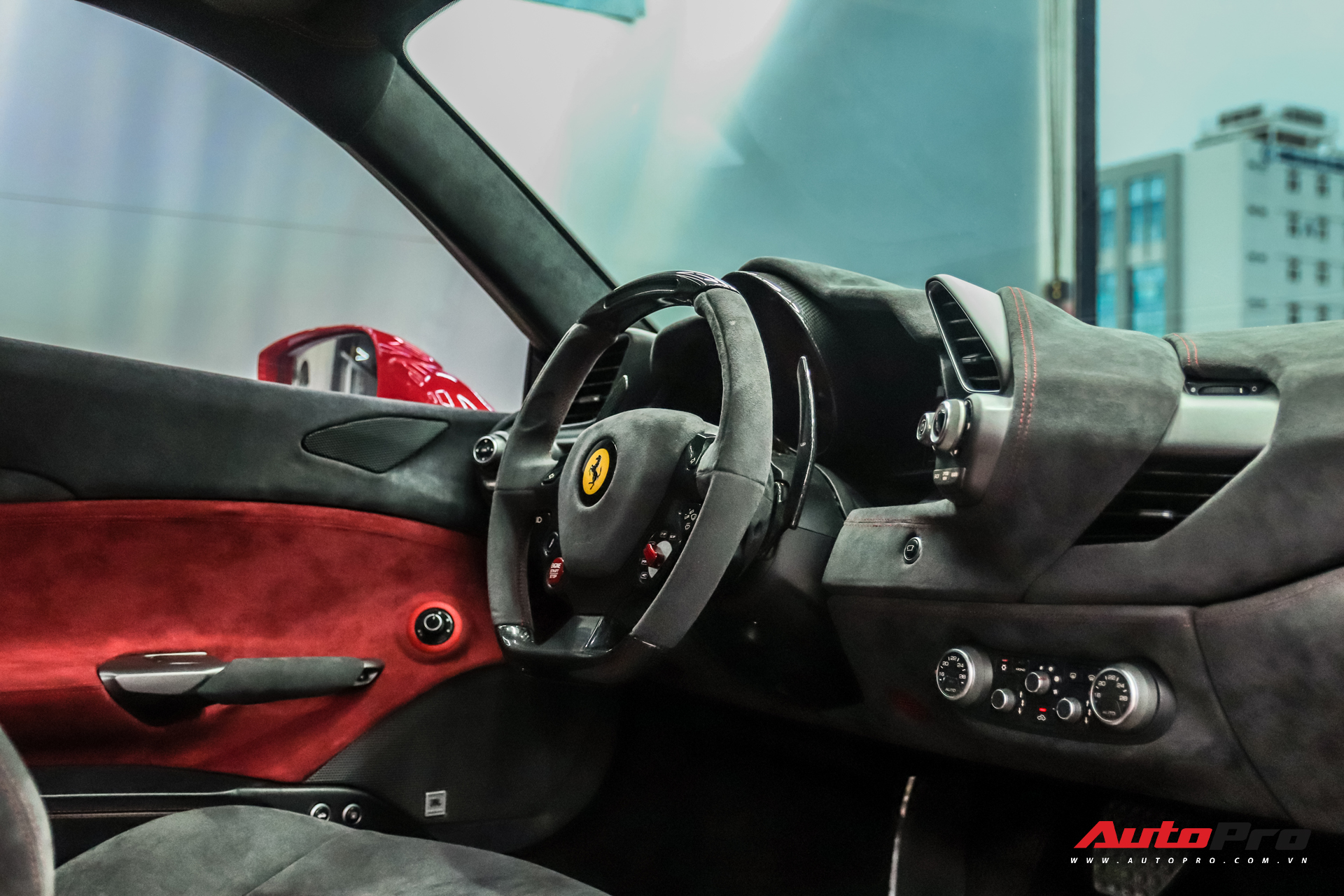Siêu ngựa Ferrari 488 GTB SVR tiếp tục được lột xác dưới bàn tay của thợ độ Việt - Động cơ tăng 100 mã lực - Ảnh 11.