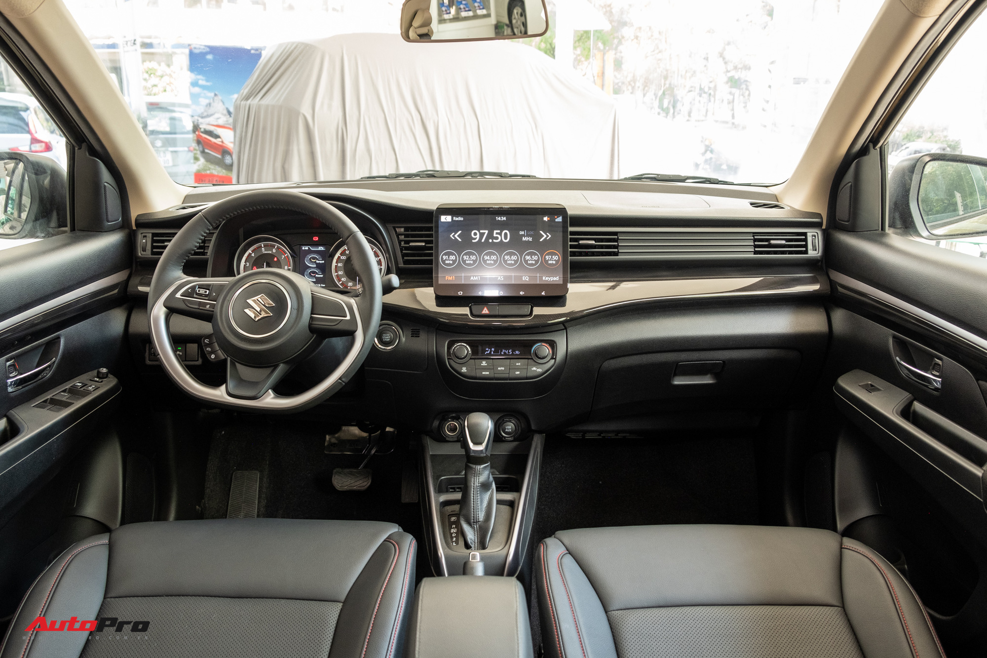 Đánh giá nhanh Suzuki XL7 giá 589 triệu đồng vừa về đại lý - Bản vá thức thời của Ertiga để đấu Mitsubishi Xpander - Ảnh 8.