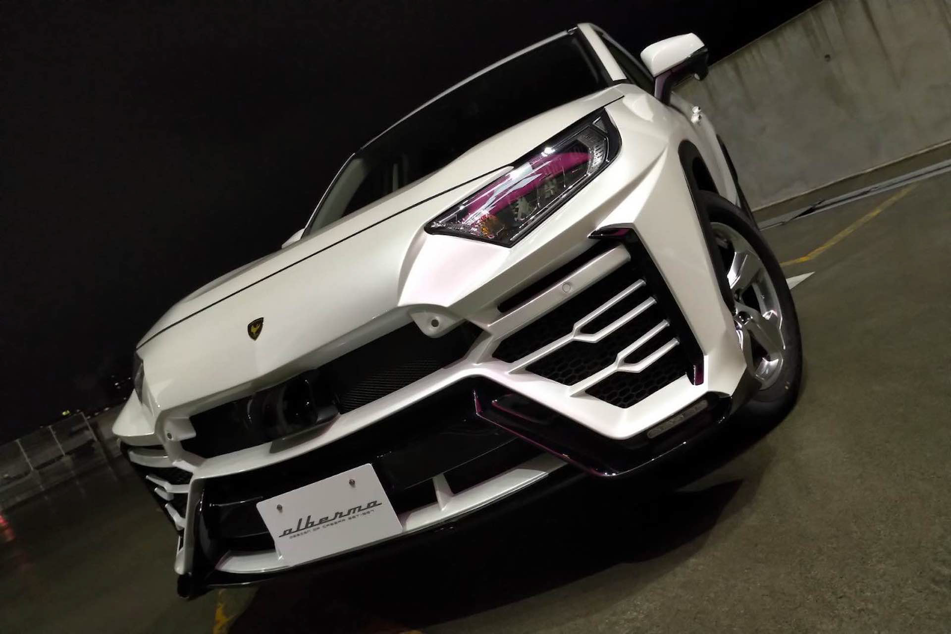 Hãng độ lột xác Toyota RAV4 thành siêu SUV Lamborghini Urus với giá rẻ - Ảnh 4.