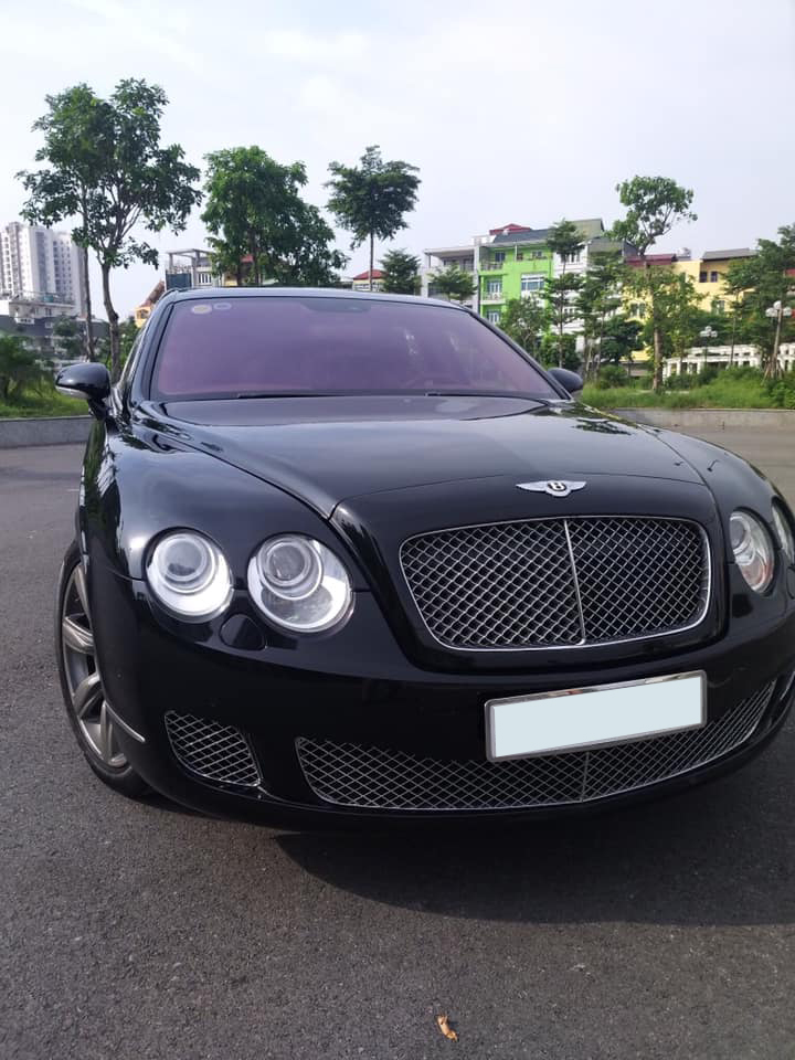 Có 1,7 tỷ đồng, chọn VinFast Lux A2.0 mới hay Bentley Continental Flying Spur hơn chục năm tuổi? - Ảnh 1.