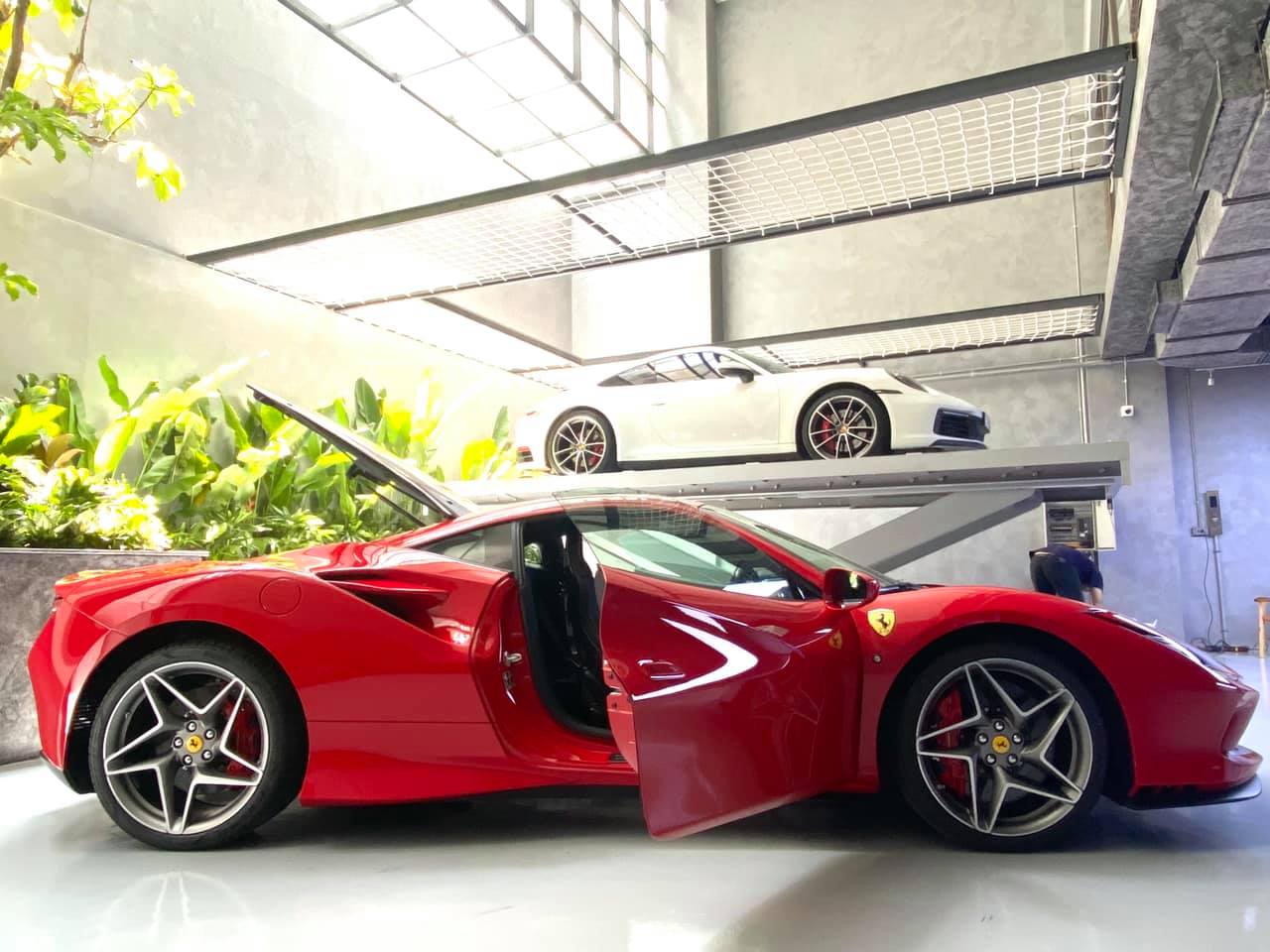 Cận cảnh nội thất với hàng loạt tuỳ chọn đắt tiền trên Ferrari F8 Tributo Cường Đô La vừa tậu - Ảnh 1.