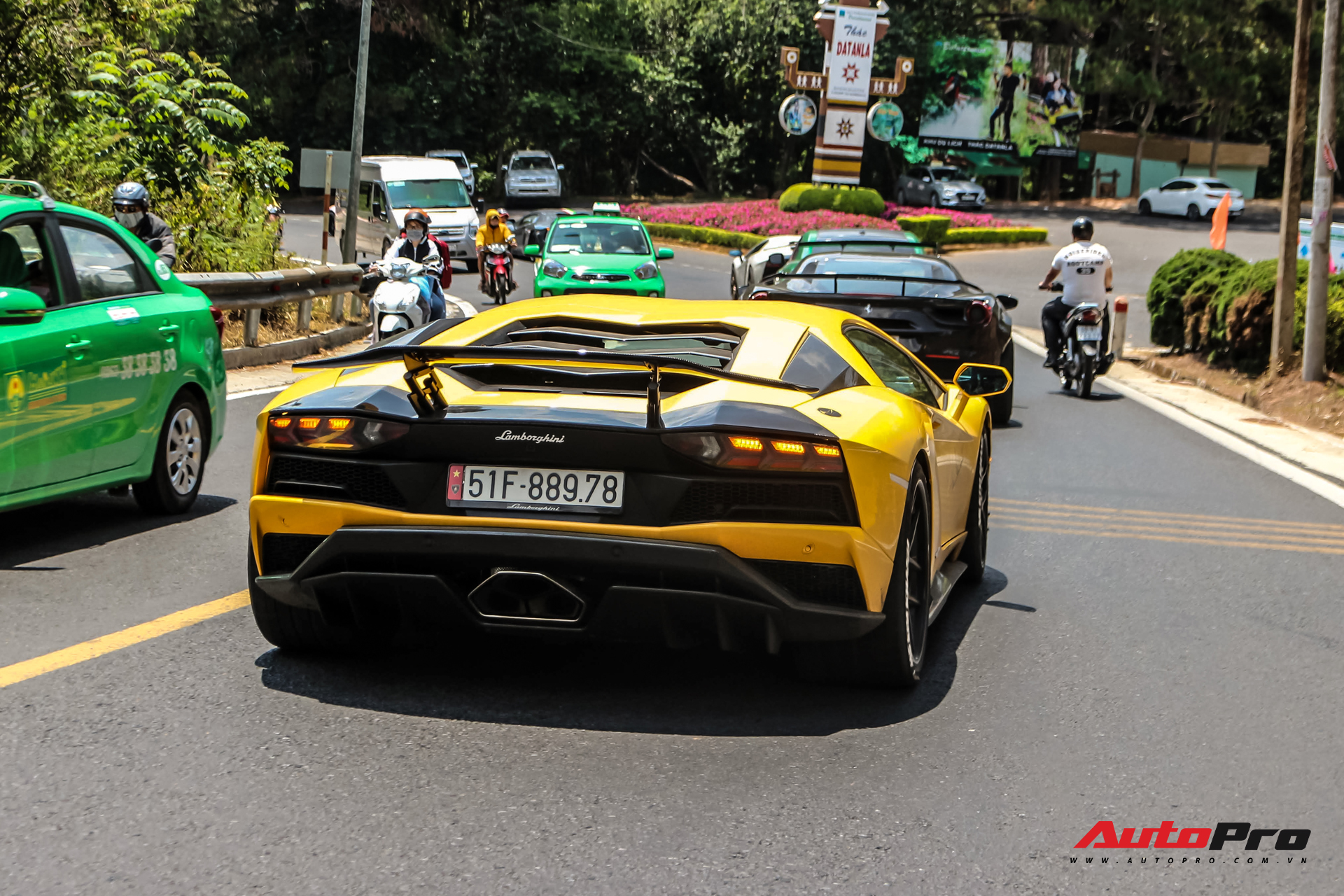 Đang chờ McLaren Senna nhưng đại gia Hoàng Kim Khánh vẫn chăm Lamborghini Aventador S, độ thêm chi tiết mới lạ - Ảnh 5.