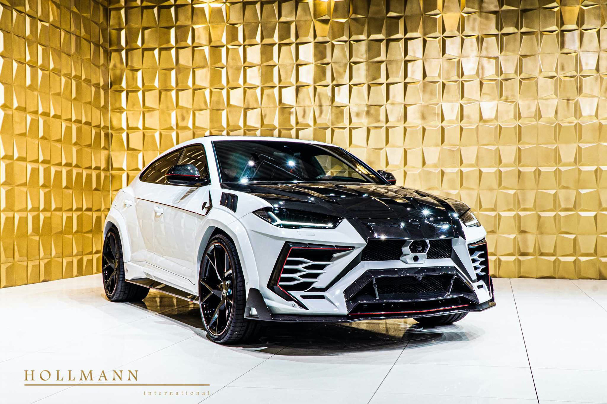 Lamborghini Urus độ Mansory yêu cầu mức giá siêu khủng