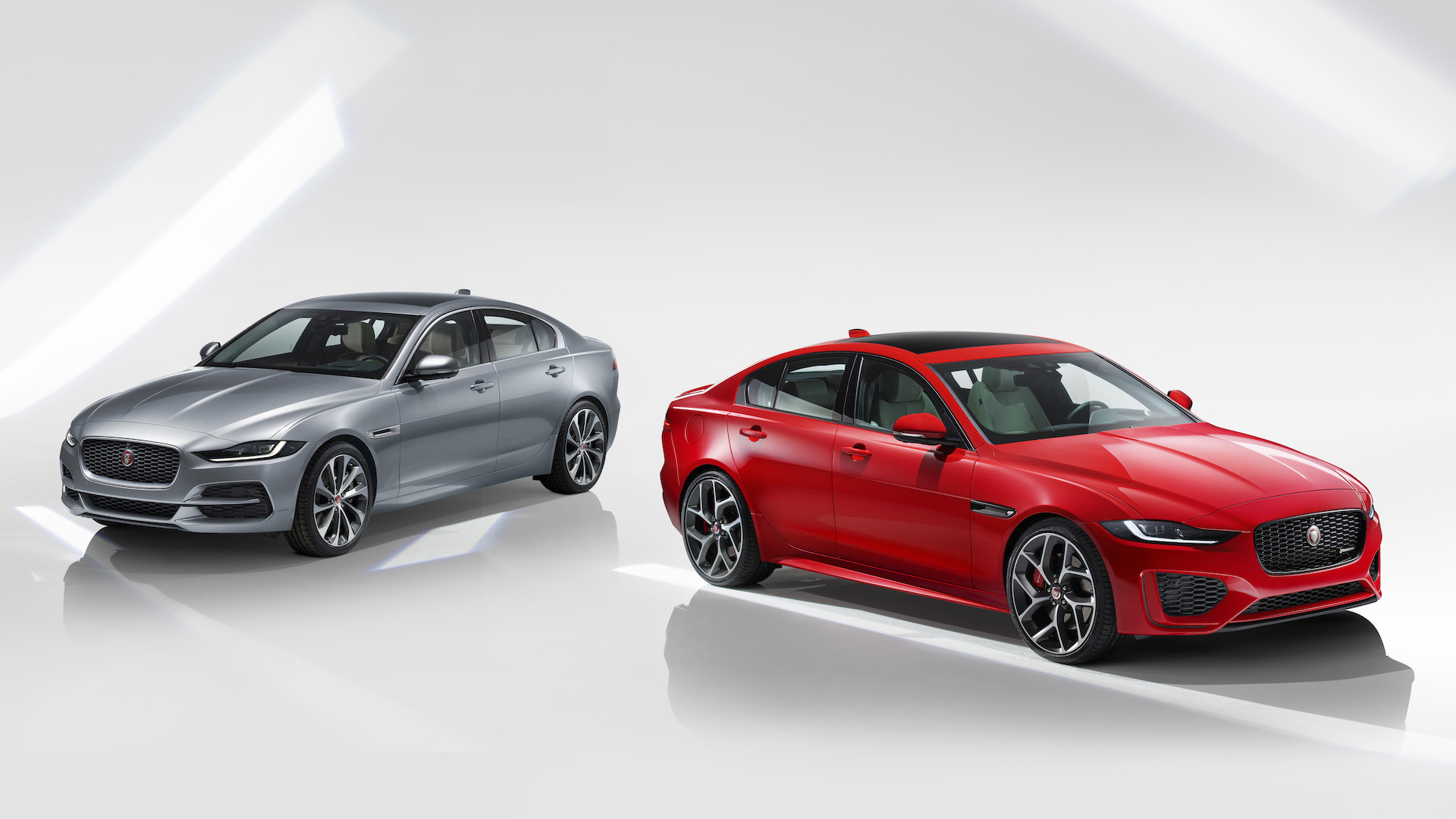 Khám phá Jaguar XE 2020 trước ngày ra mắt tại Việt Nam - Ảnh 1.