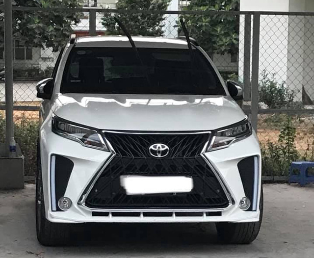 Ro phong trao Toyota Rush do phong cach Lexus LX570 SuperSport gia hon 10 trieu dong tai Viet Nam