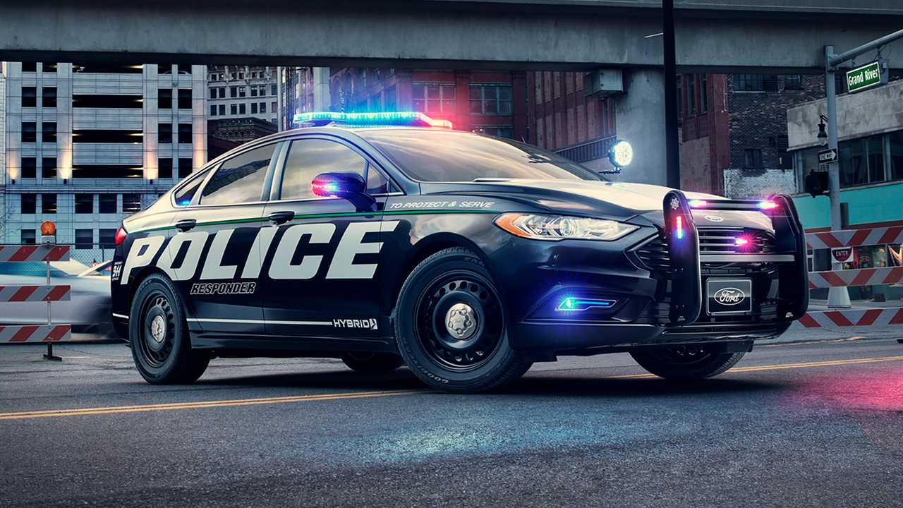 Cảnh sát Mỹ được sử dụng những dòng xe ‘xịn xò’ nào? - Ảnh 11.
